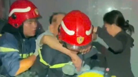 4 người được giải cứu trong vụ cháy nhà ở trung tâm TP Hồ Chí Minh