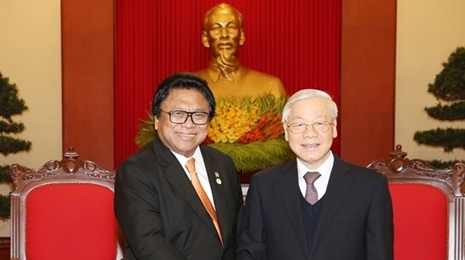 越共中央总书记阮富仲与越南国家主席陈大光会见印尼地方代表理事会主席乌斯曼