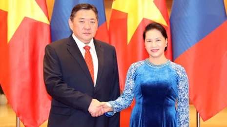 越南一向重视发展与蒙古国的互利友好合作关系