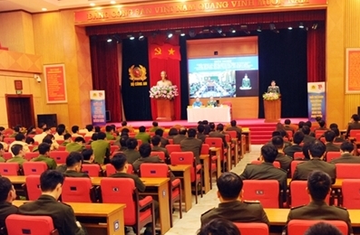 胡志明共青团公安部委员会启动2018年青年月