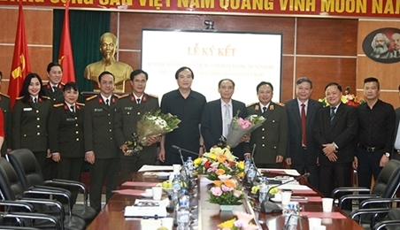 越南人民公安电视台与打击假货基金会加强合作