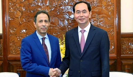 陈大光主席会见前来辞行拜会的阿拉伯联合酋长国驻越南大使