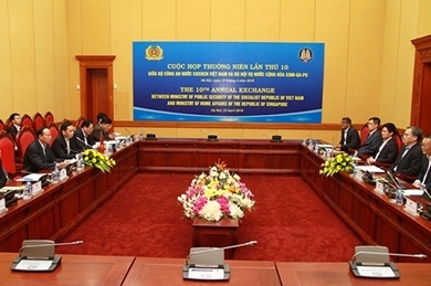 越南与新加坡加强安全领域合作关系