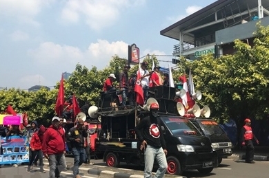 五·一国际劳动节：印尼劳工要求该国政府采取措施限制外籍劳工数量