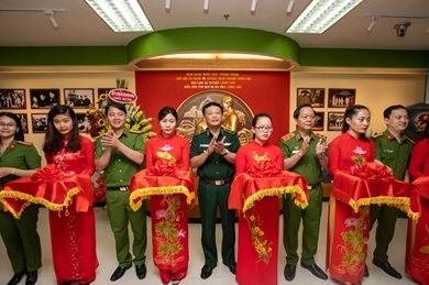 人民警察学院举行“越南文化空间”阅览室落成典礼