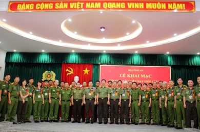 越南公安部各所人民警察专科学校部级优秀教学比赛在芹苴市开赛
