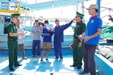 金瓯省采取强有力措施阻止渔民侵犯外国海域
