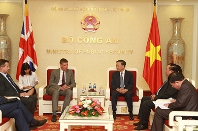 越南与英国进一步加强战略伙伴关系