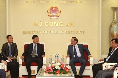 越南与中国加强监督工作的合作