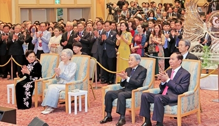 越南国家主席陈大光出席越日建交45周年纪念典礼