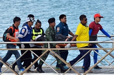 泰国普吉岛沉船事故：遇难人数已增加至40人