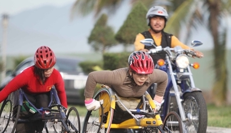 1300名残疾人运动员参加第6次全国残疾人运动会