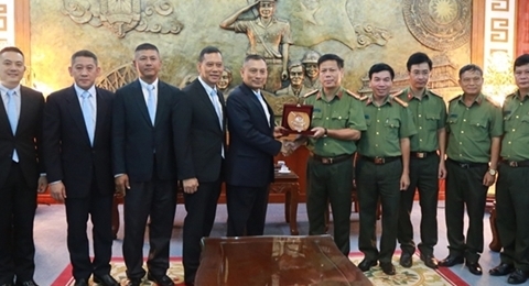 越南承天顺化省公安厅与泰国皇家警察加强合作