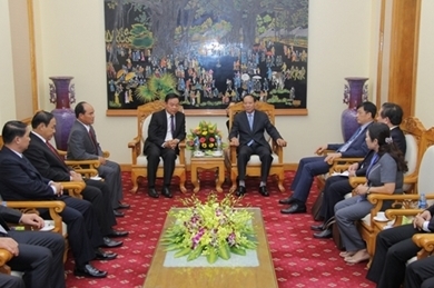 越南公安部副部长黎贵王会见老挝安全部警察总局一行