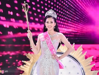 陈小微成功夺得2018年越南小姐选美大赛的后冠