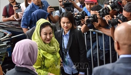 马来西亚前总理纳吉布夫人被指控洗钱