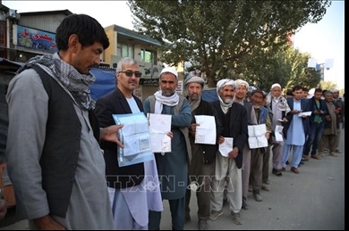 阿富汗国民议会选举日数百人伤亡