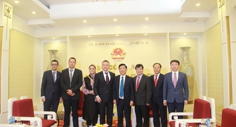 越南公安部副部长阮文山会见以色列WaterGen公司总裁