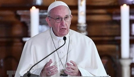 梵蒂冈教皇方济各呼吁世界勿对移民问题袖手旁观