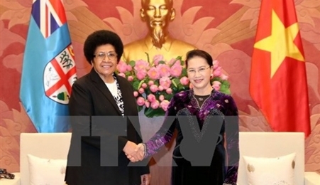 越南国会主席阮氏金银就斐济议会议长鲁维尼去世致慰问电