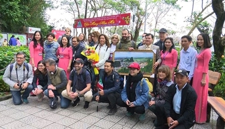 2019年元旦假期岘港市五行山接待游客量达七千多人次
