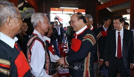 政府总理阮春福在得农省开展春节走访慰问活动