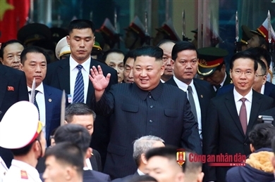 美朝领导人会晤：朝鲜最高领导人金正恩车队抵达越南