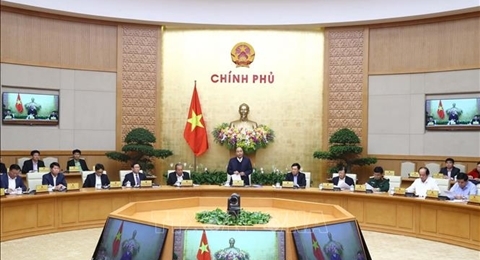 越南政府就制度建设问题召开专题会议 阮春福总理主持会议