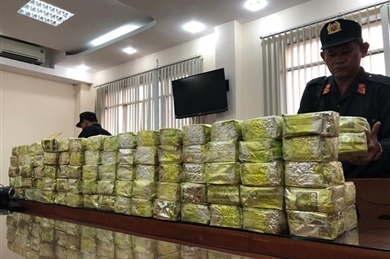 越南破获一起特大贩毒案缴获毒品300公斤