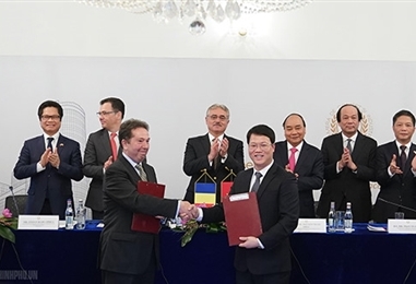 打开越南与罗马尼亚和越南与捷克的新合作空间
