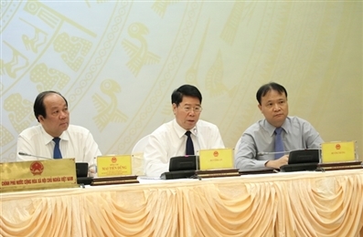 裴文南副部长：任何犯有不法行为的公安干部均将受到严厉惩罚