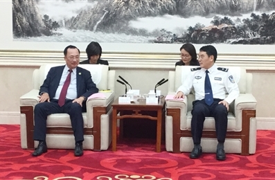 越南公安部副部长阮文成上将探访中国广东省公安厅