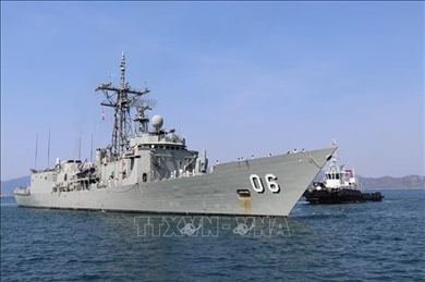 澳大利亚皇家海军两艘军舰对越南进行友好访问