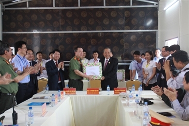 越南成功举办2019年联合国卫塞节：政府常务副总理张和平对人民公安力量给予表彰
