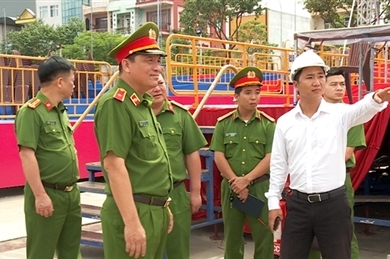 人民公安力量确保2019年岘港国际烟花节的消防绝对安全