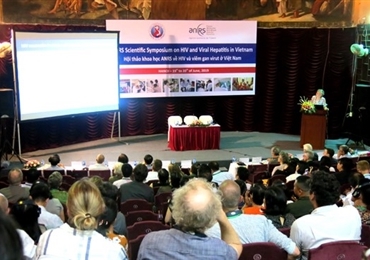 更新越南和国际社会关于艾滋病、病毒性肝炎和相关疾病的最新研究成果