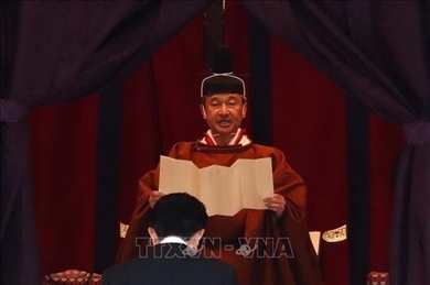 越南政府总理阮春福出席日本德仁天皇即位庆典