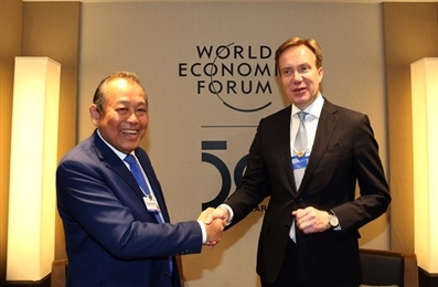 张和平副总理出席世界经济论坛第50届年会的系列活动