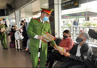 苏林部长致信 鼓励在抗疫阵线上执勤任务的人民公安干部战士