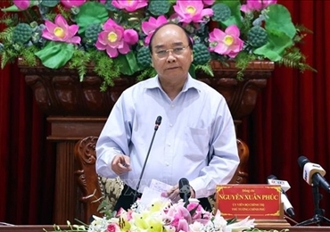 阮春福总理：决不让任何一户家庭因干旱和海水入侵而缺乏生活用水