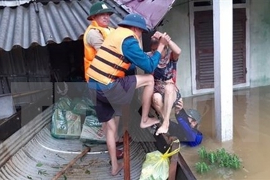老挝、泰国领导就越南中部洪灾致慰问电