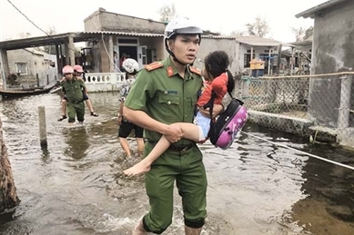 越南政府总理阮春福向人民公安力量致贺信