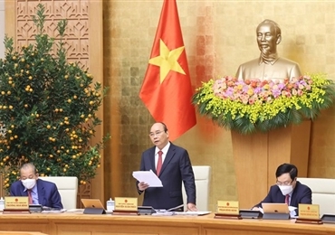 政府总理阮春福：继续集中精力实施各项重要和紧迫性的任务