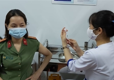 越南卫生部继续给公安部分配3万剂新冠疫苗