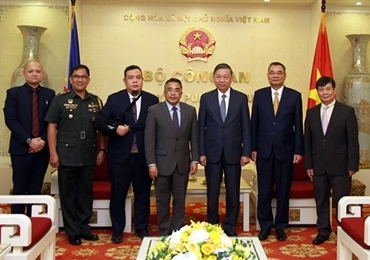 苏林部长分别会见新加坡新任驻越南大使和菲律宾新任驻越南大使