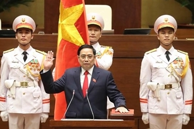 第十五届国会第一次会议：范明政同志继续被推选为政府总理