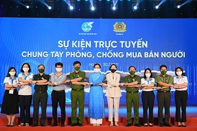 越南关心、确保移民安全 预防和打击人口贩运