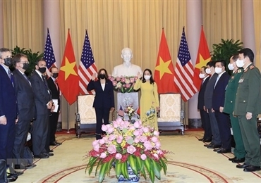 国家副主席武氏映春主持仪式 欢迎美国副总统哈里斯访问越南