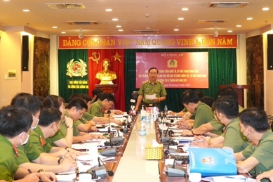陈国祖副部长与人民公安政治社会组织举行工作会议