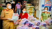 Công an TP Hồ Chí Minh thông báo "số điện thoại hảo tâm" để hỗ trợ gạo, rau cho người dân